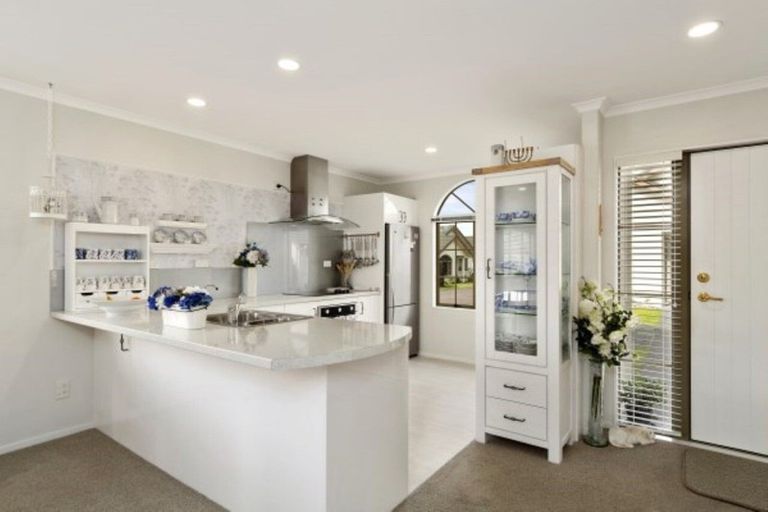 Photo of property in Seacrest, 4/200 Papamoa Beach Road, Papamoa Beach, Papamoa, 3118