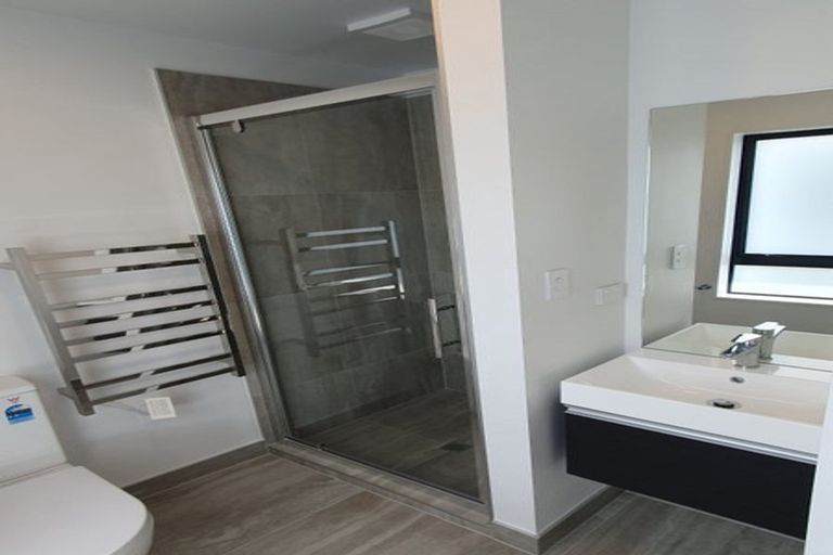 Photo of property in 13 Fancourt Street, Karori, Wellington, 6012