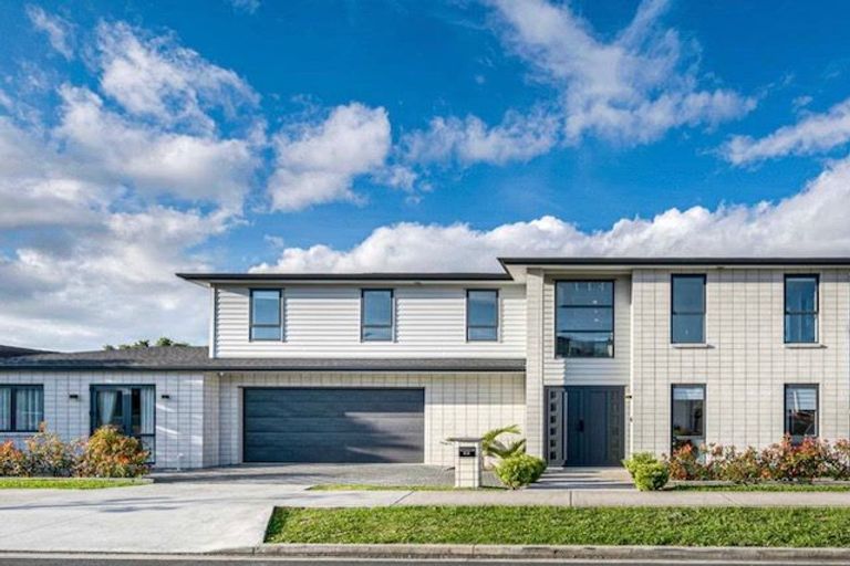 Photo of property in 62 Donegal Park Drive, Flat Bush, Auckland, 2019