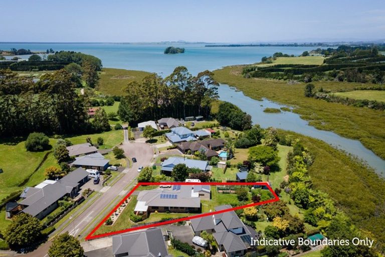 Photo of property in 2 Bransley Grove, Katikati, 3129