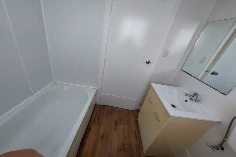 Photo of property in 53a Browns Road, Manurewa, Auckland, 2102