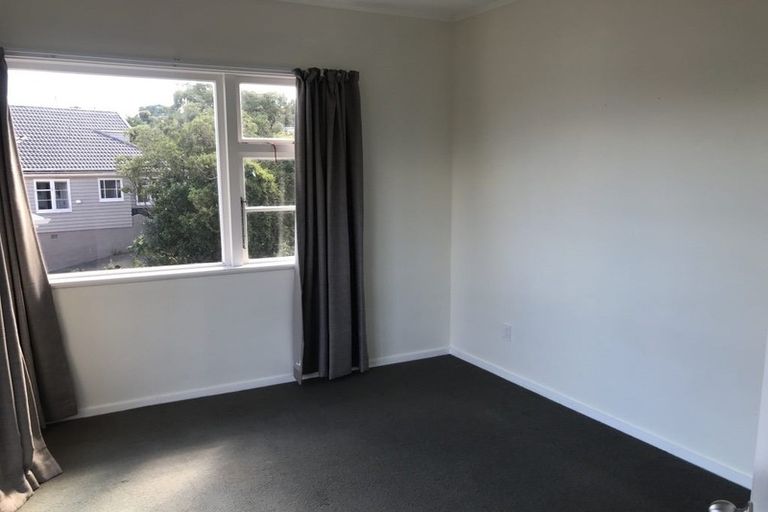 Photo of property in 34 Mandalay Terrace, Khandallah, Wellington, 6035