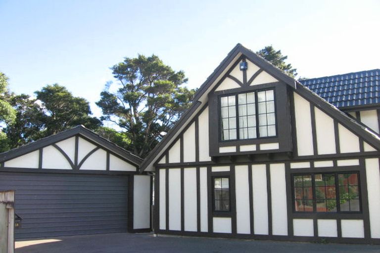 Photo of property in 18 Mccarthy Grove, Clouston Park, Upper Hutt, 5018