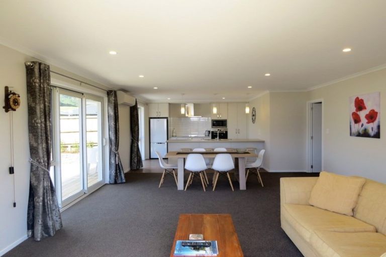Photo of property in 64 Golden Shore Place, Coromandel, 3506