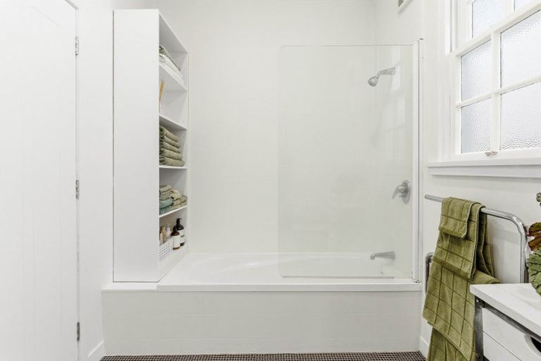 Photo of property in 53 Ravenswood Road, Saint Clair, Dunedin, 9012