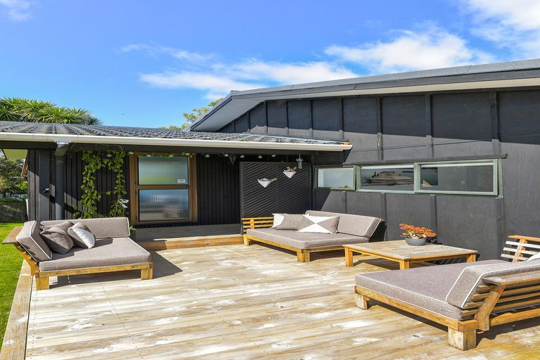 Photo of property in 44 Matua Road, Huapai, Kumeu, 0810