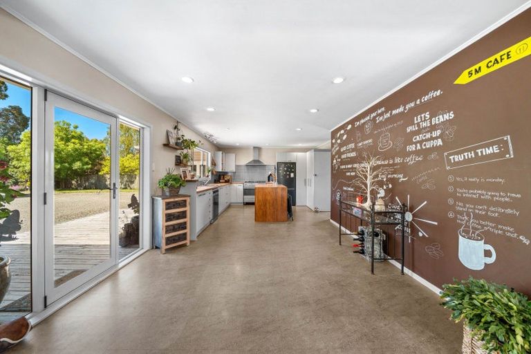 Photo of property in 9 Green Lane Road, Masterton, 5810