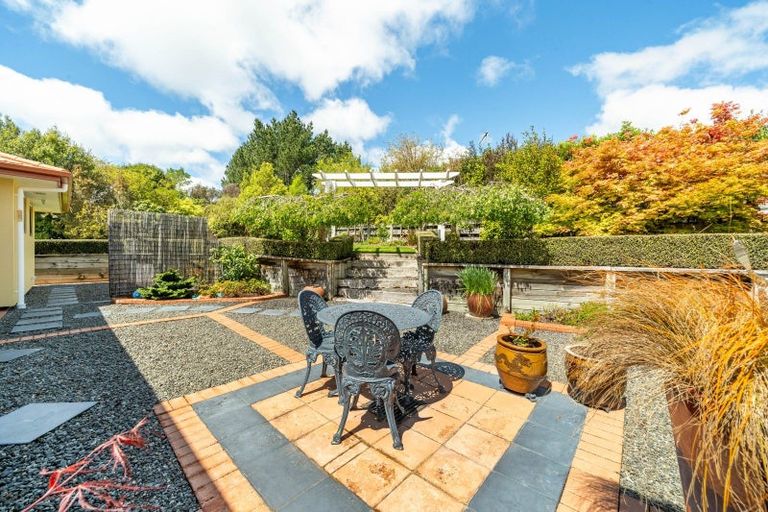 Photo of property in 9 Marua Palm Grove, Timberlea, Upper Hutt, 5018