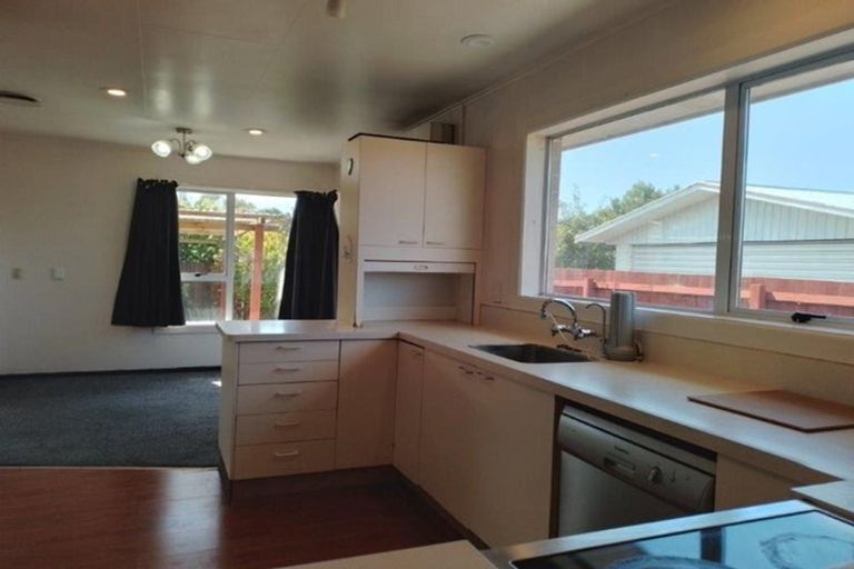 Photo of property in 24 Digby Place, Bromley, Christchurch, 8062