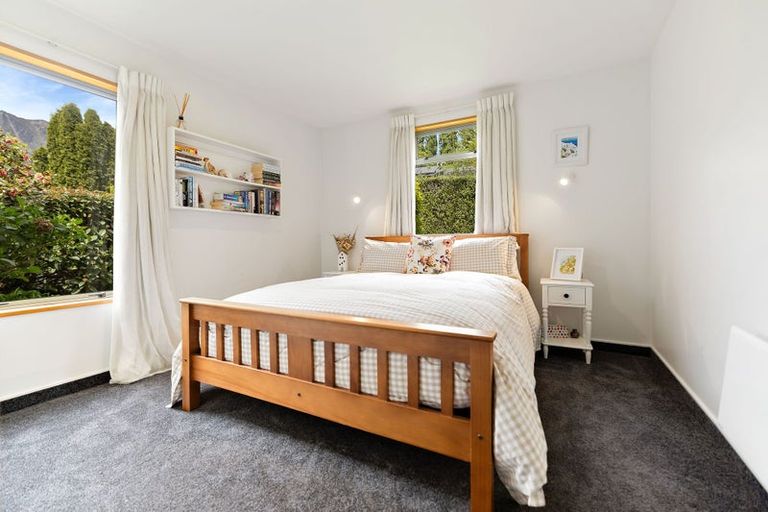 Photo of property in 42 Remarkables Crescent, Frankton, Queenstown, 9300