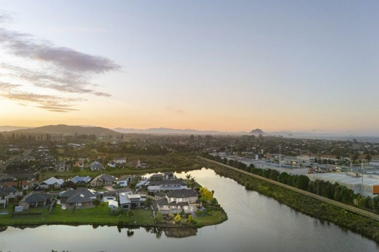 Photo of property in 166 Oriental Parade, Papamoa Beach, Papamoa, 3118