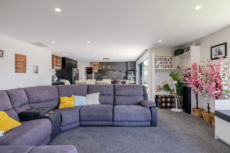 Photo of property in 77 Freedom Drive, Kelvin Grove, Palmerston North, 4414