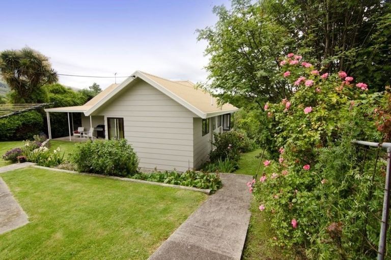 Photo of property in 43 Cheviot Street, Roxburgh, 9500