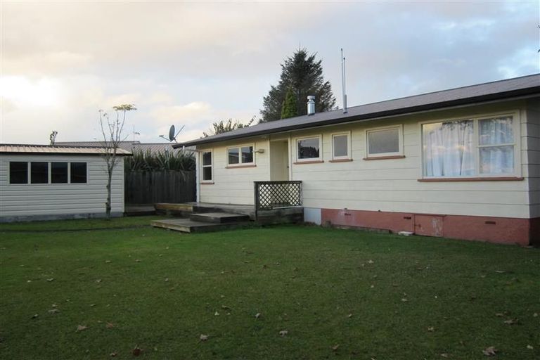 Photo of property in 4 Chaucer Place, Owhata, Rotorua, 3010