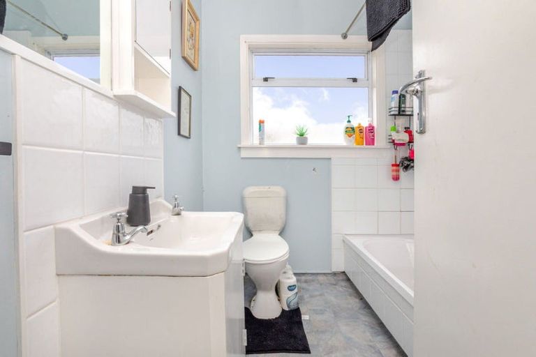 Photo of property in 15 Neptune Street, Dannevirke, 4930