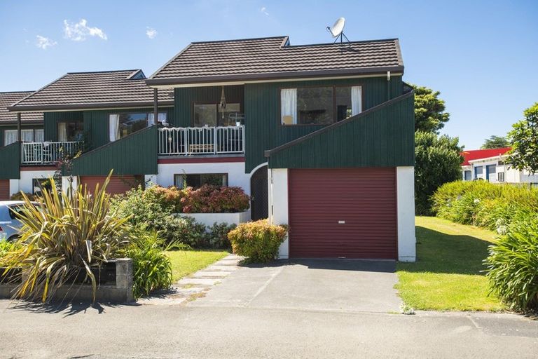 Photo of property in 65 Esplanade, Kaiti, Gisborne, 4010