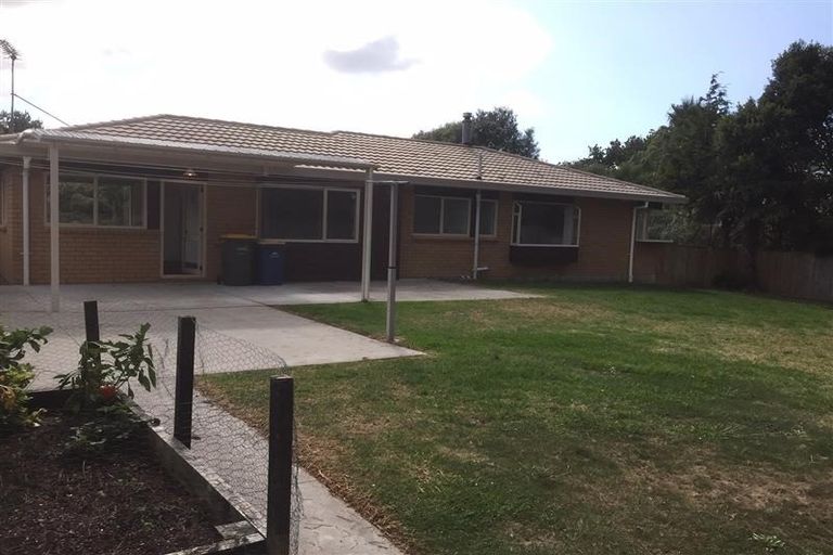 Photo of property in 39 Waimoko Glen, Swanson, Auckland, 0612