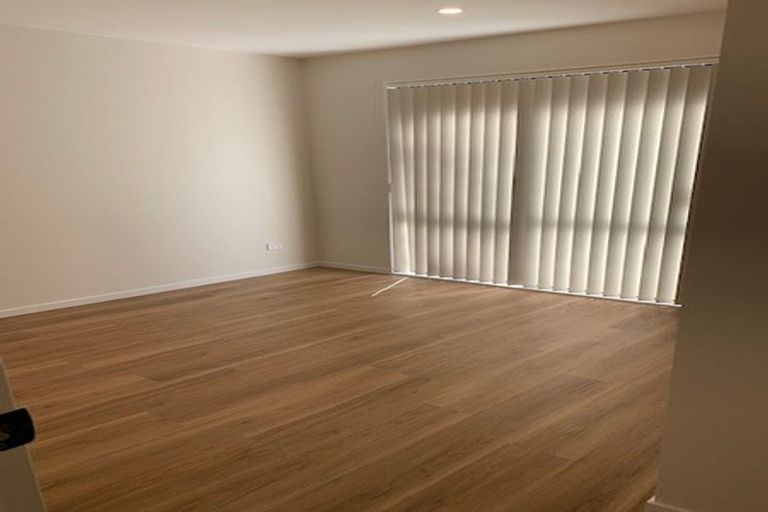 Photo of property in 3c Scenic Drive, Hillpark, Auckland, 2102