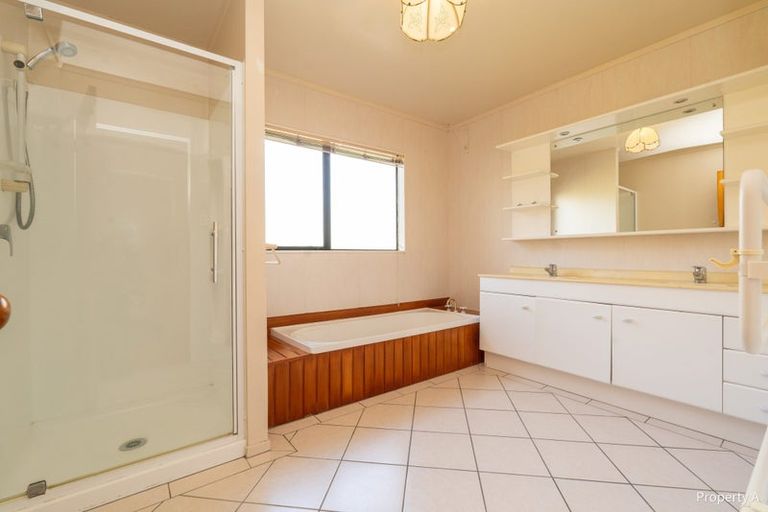 Photo of property in 42 Chester Avenue, Greenhithe, Auckland, 0632