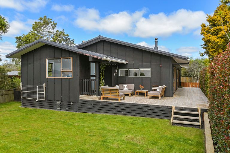 Photo of property in 44 Matua Road, Huapai, Kumeu, 0810
