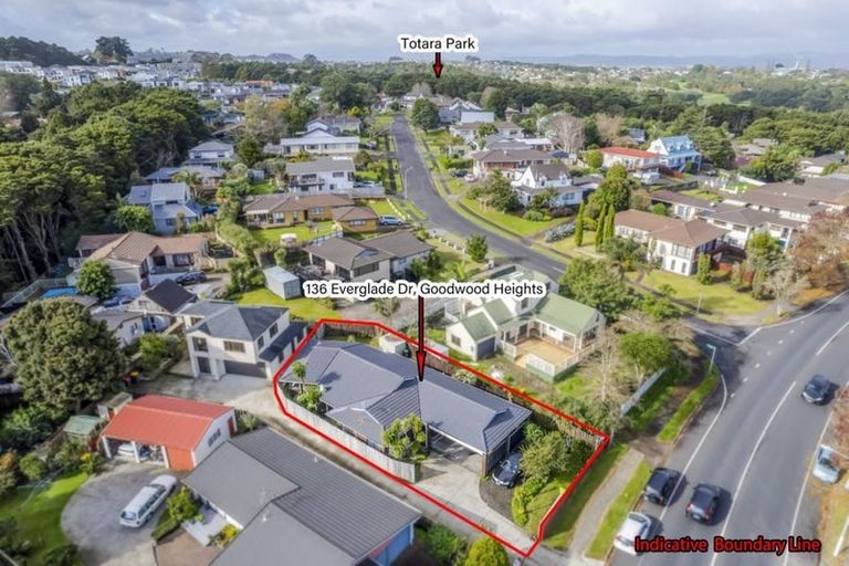 Photo of property in 136 Everglade Drive, Totara Heights, Auckland, 2105