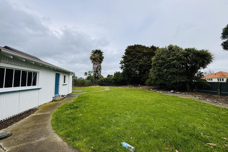 Photo of property in 64 Limbrick Street, Terrace End, Palmerston North, 4410