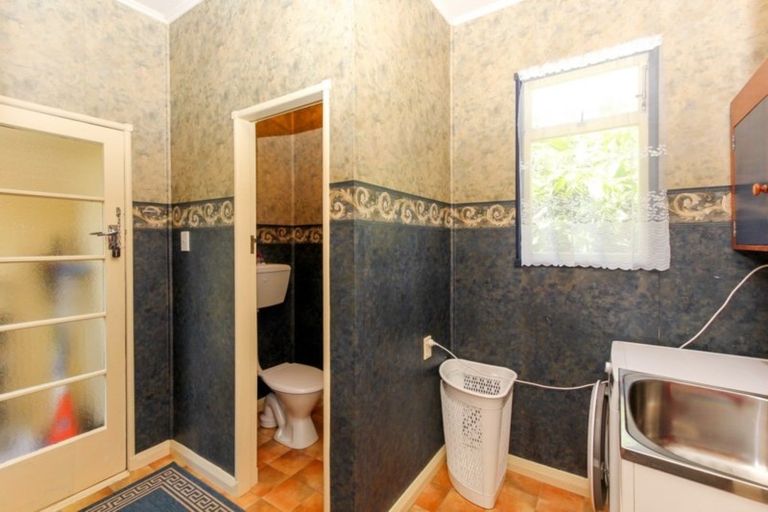 Photo of property in 65 Paynters Avenue, Strandon, New Plymouth, 4312