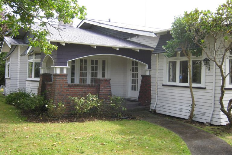 Photo of property in 19 Kowhai Avenue, Palmerston North, 4410