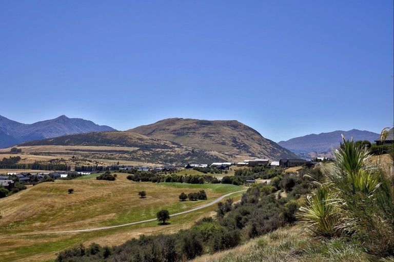 Photo of property in 3 Kintyre Court, Jacks Point, Queenstown, 9371
