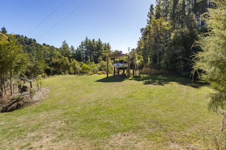 Photo of property in 165 Boons Valley Road, Waikawa, Picton, 7220
