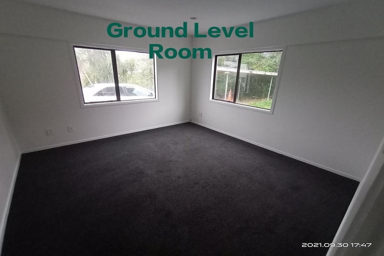 Photo of property in 153 Gossamer Drive, Pakuranga Heights, Auckland, 2010