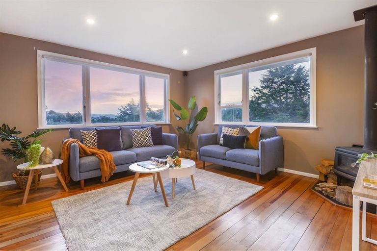 Photo of property in 16 Sasanof View, Ascot Park, Porirua, 5024