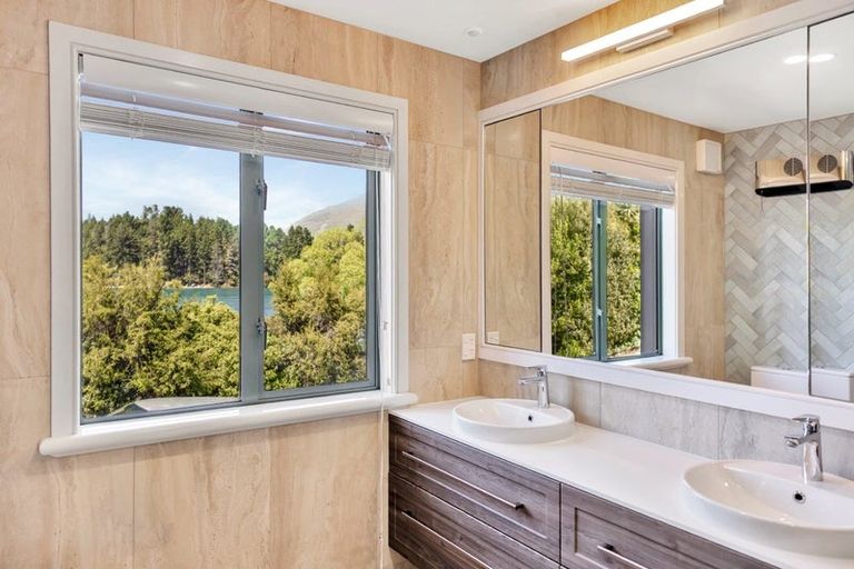 Photo of property in 148 Park Street, Queenstown, 9300