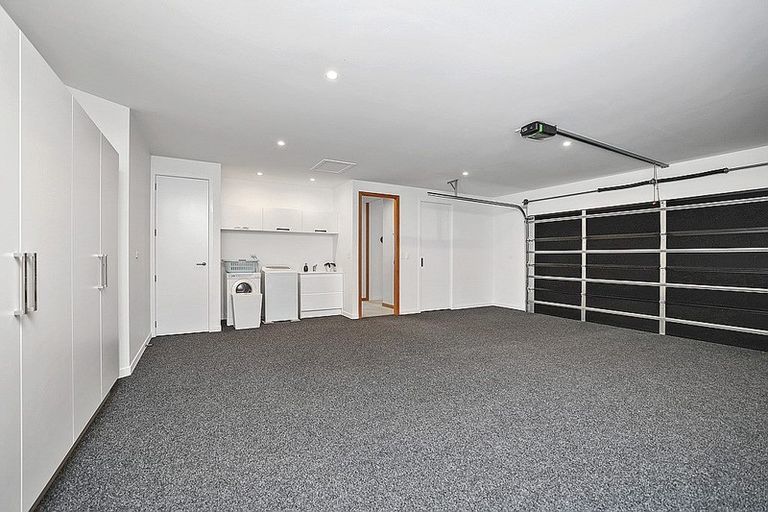 Photo of property in 17 Manurau Crescent, Merrilands, New Plymouth, 4312