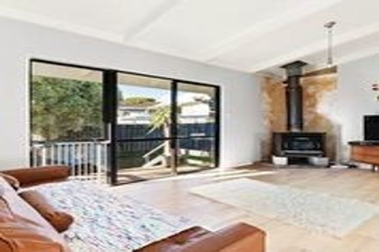 Photo of property in 9 Rako Place, Manurewa, Auckland, 2102