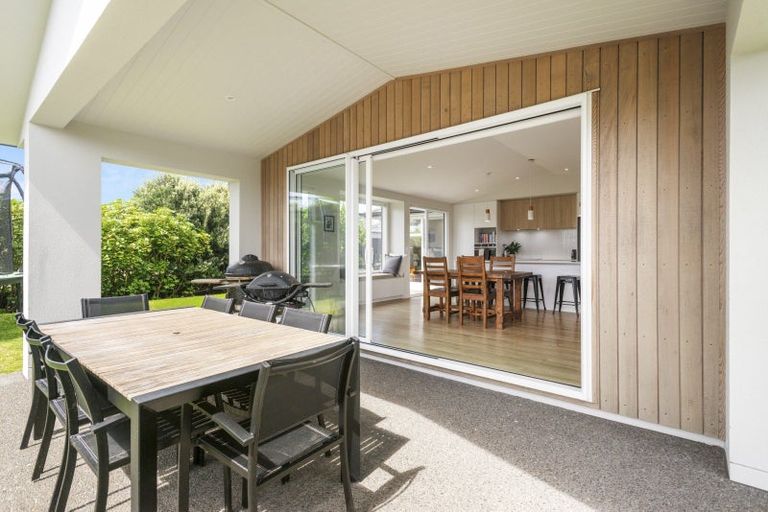 Photo of property in 15 Louise Drive, Ohauiti, Tauranga, 3112