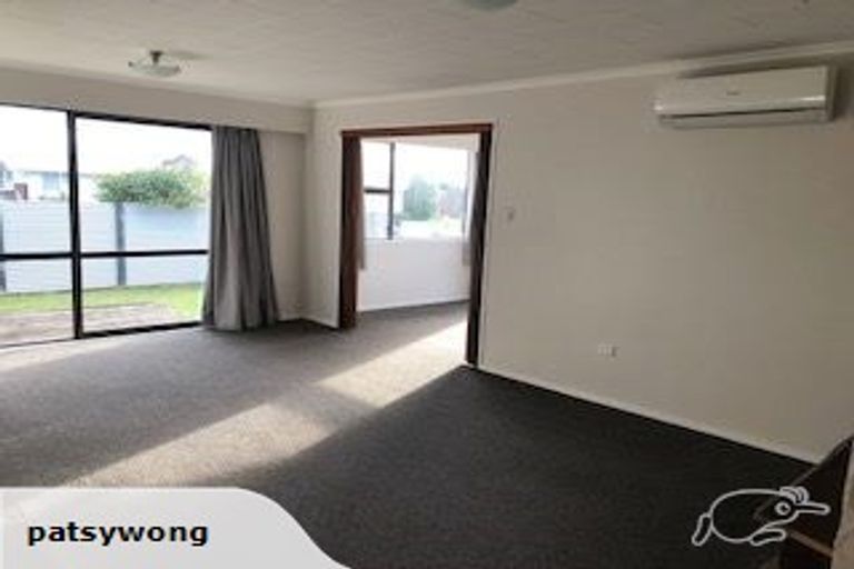 Photo of property in 67 Kaimanawa Street, Kelvin Grove, Palmerston North, 4414