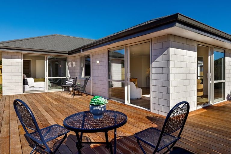 Photo of property in 10 Magnolia Drive, Springlands, Blenheim, 7201