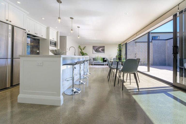 Photo of property in 6/8 Sussex Street, Nelson, 7010