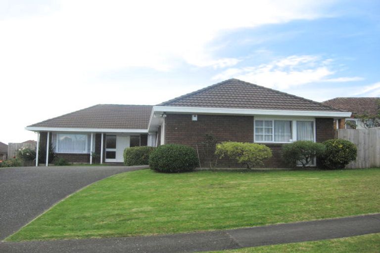 Photo of property in 6 Veagh Place, Highland Park, Auckland, 2010