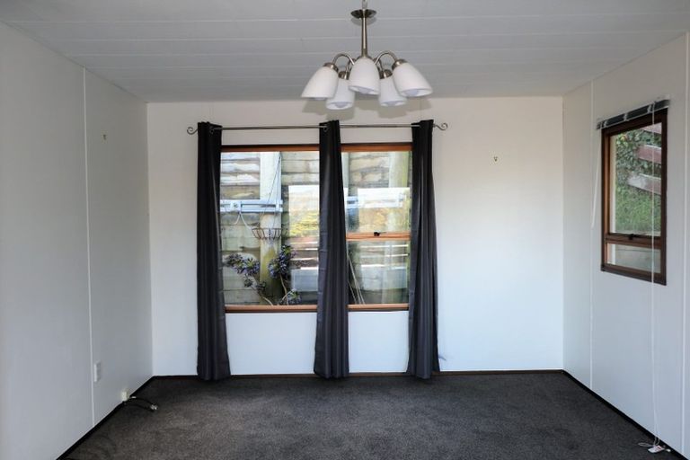 Photo of property in 10 Finn Place, Titahi Bay, Porirua, 5022