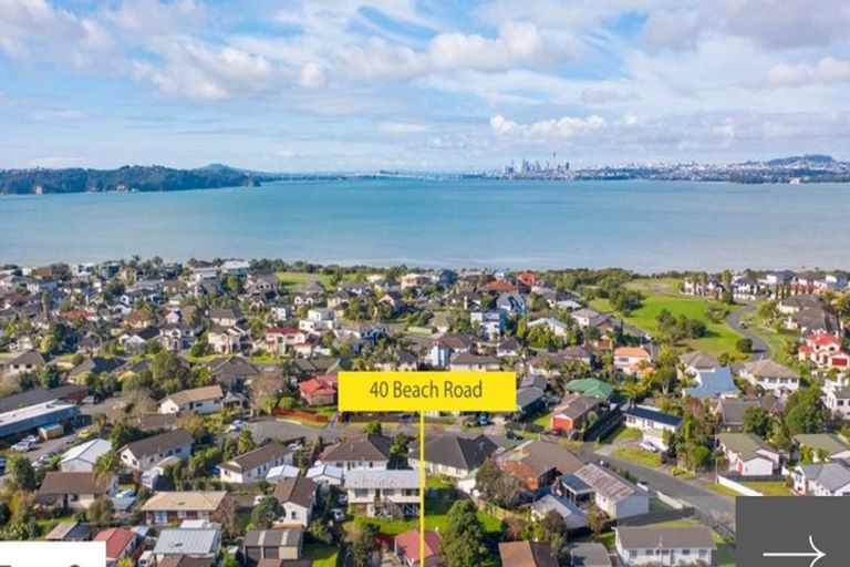 Photo of property in 40 Beach Road, Te Atatu Peninsula, Auckland, 0610