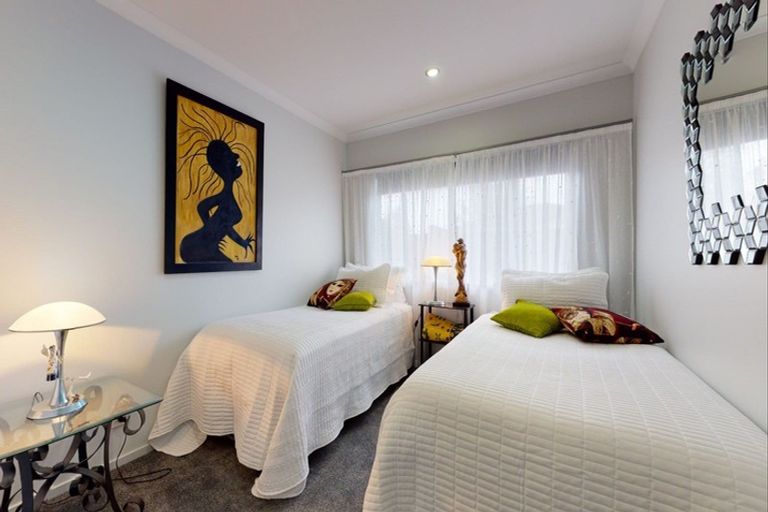 Photo of property in 8 Ohau Place, Poraiti, Napier, 4112