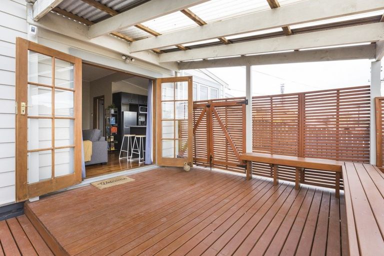 Photo of property in 9 Leeds Street, Milson, Palmerston North, 4414