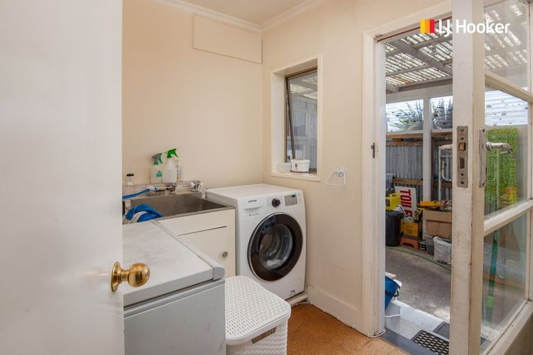 Photo of property in 141 Richardson Street, Saint Clair, Dunedin, 9012