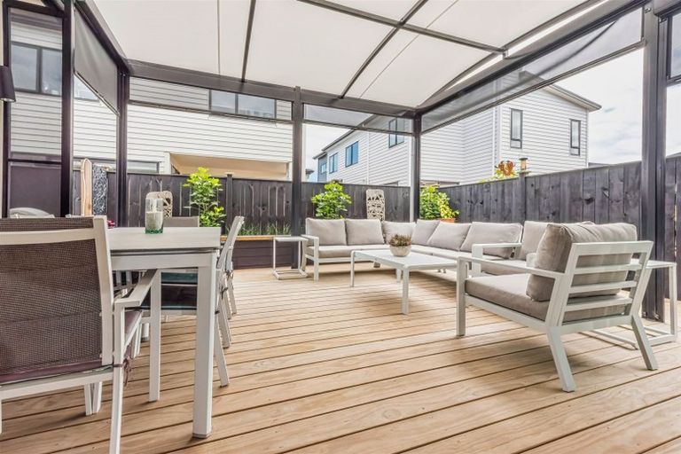 Photo of property in 14 Hato Road, Hobsonville, Auckland, 0616