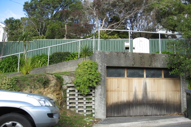 Photo of property in 31 Grove Road, Kelburn, Wellington, 6012