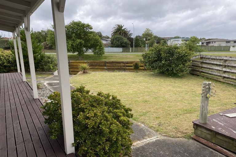 Photo of property in 36 Rosewood Place, Paraparaumu, 5032