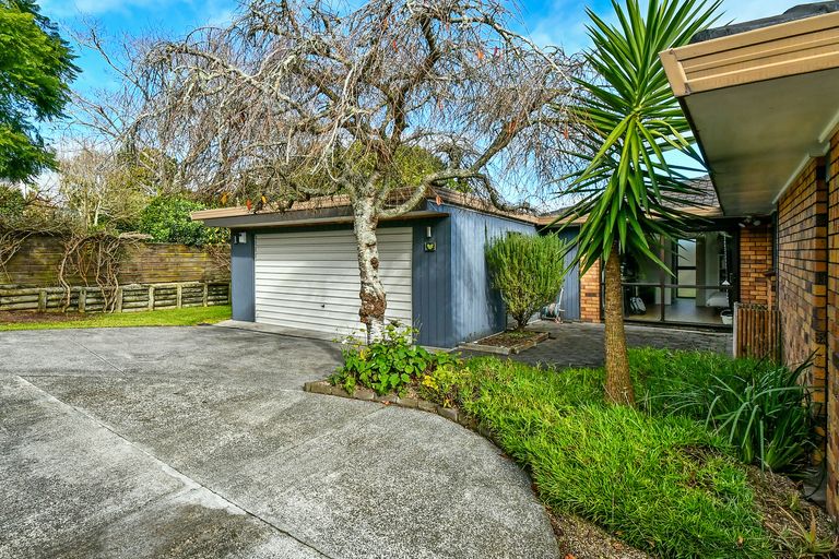 Photo of property in 26 Lorelei Place, Opaheke, Papakura, 2113