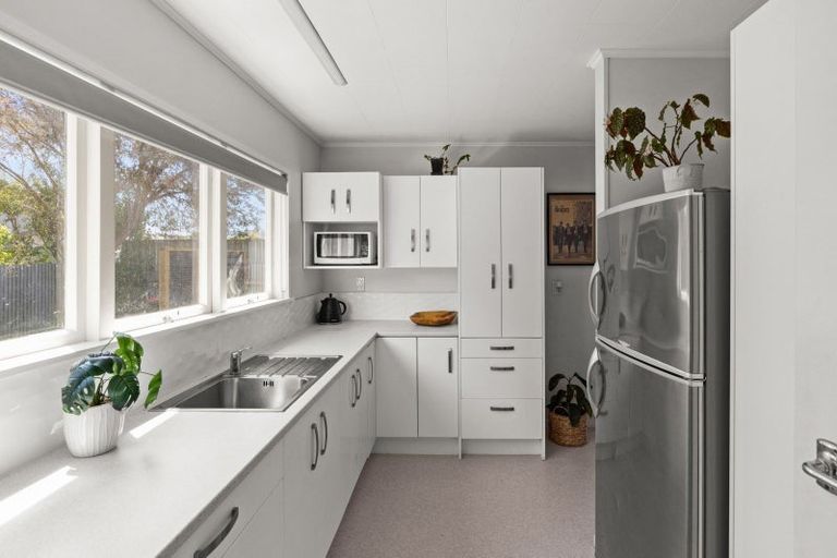 Photo of property in 52-56 Taradale Road, Marewa, Napier, 4110